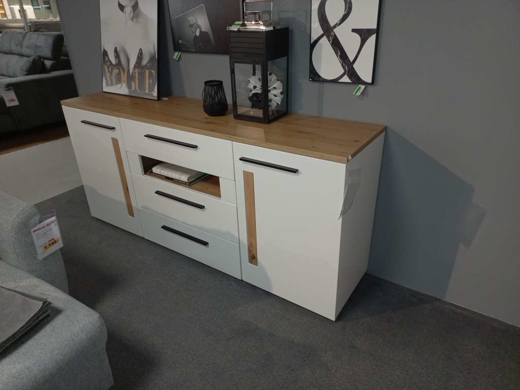 Sideboard