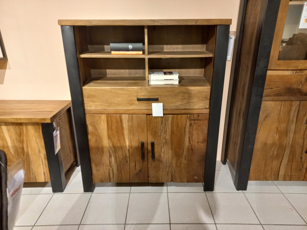 Highboard