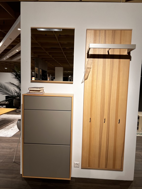 Deviso Garderobe